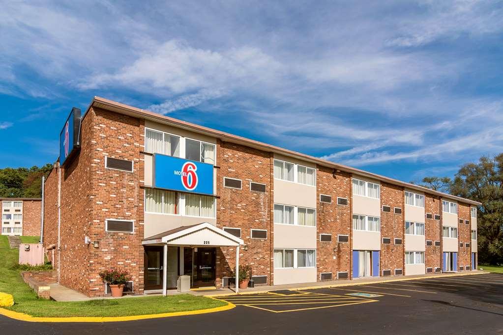 Motel 6-New Stanton, Pa Exteriér fotografie
