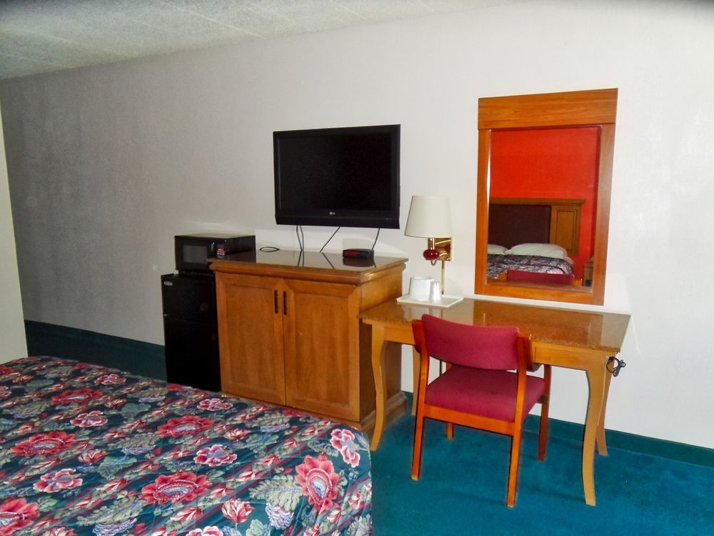 Motel 6-New Stanton, Pa Exteriér fotografie