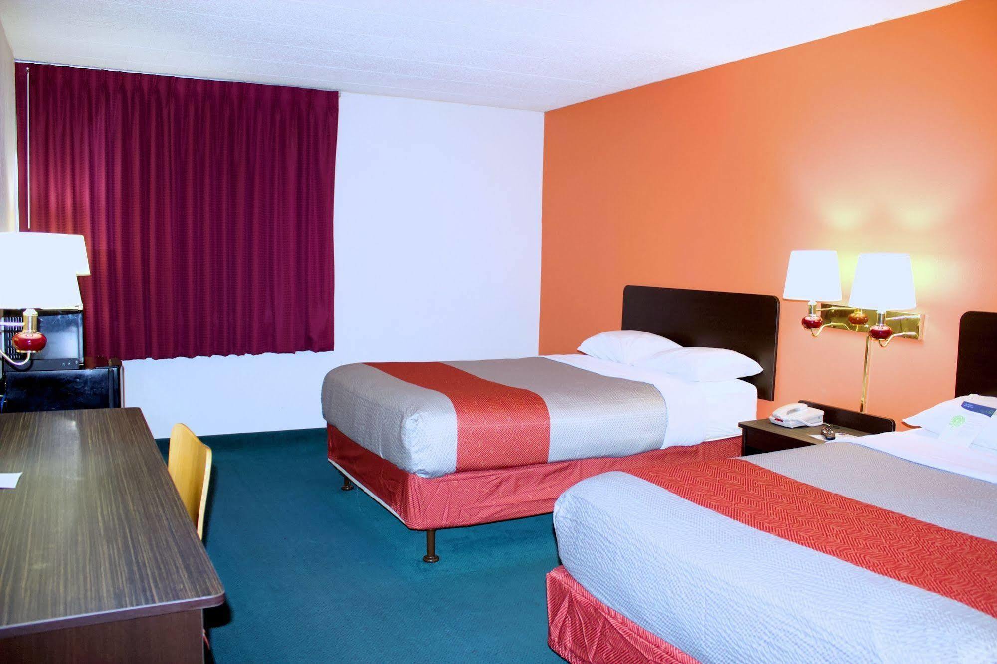 Motel 6-New Stanton, Pa Exteriér fotografie