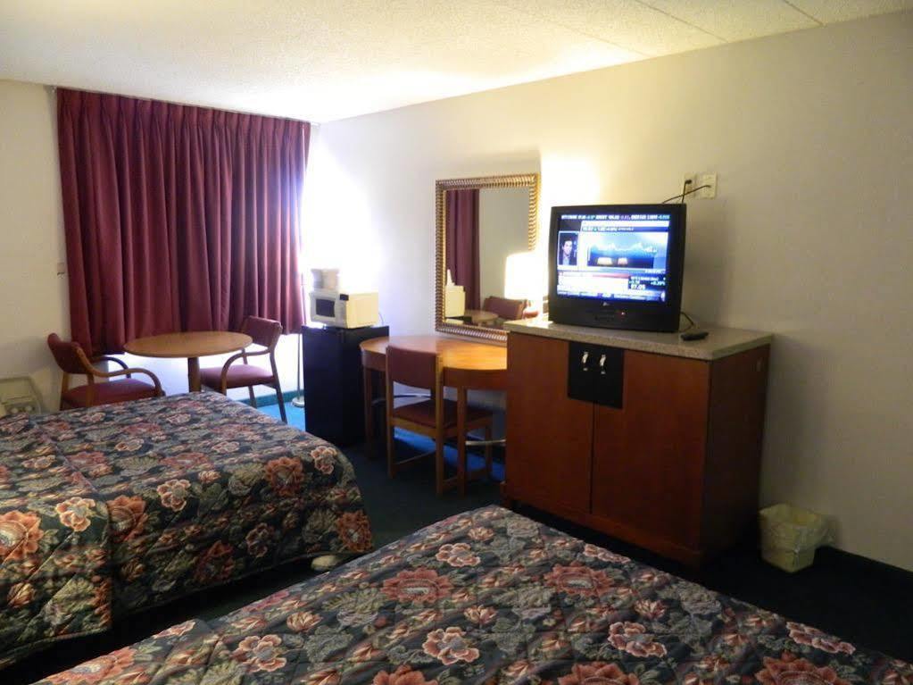 Motel 6-New Stanton, Pa Exteriér fotografie